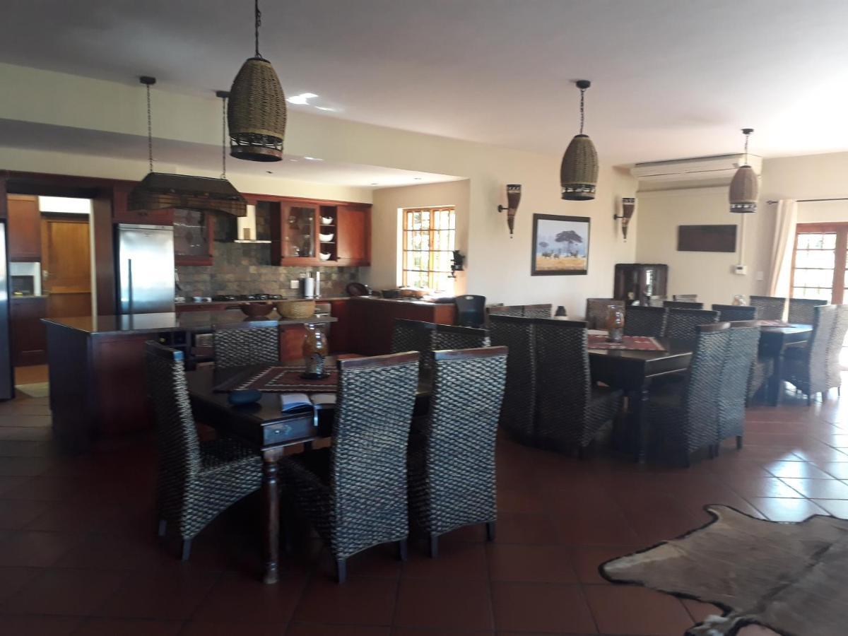 Kruger Private Lodge Marloth Park Buitenkant foto