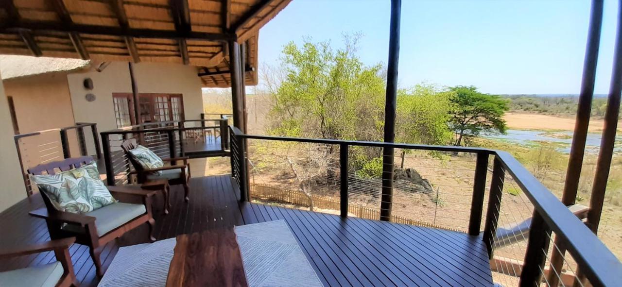 Kruger Private Lodge Marloth Park Buitenkant foto