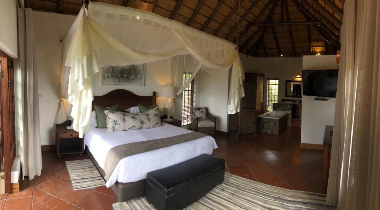 Kruger Private Lodge Marloth Park Buitenkant foto